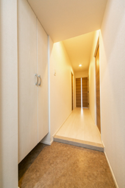 エストレリータ新宿落合の玄関|※写真は同タイプ住戸です。