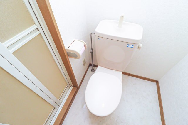 ダイナコートグランドエスタディオ　5階のトイレ|別号室のものになります。現状優先。