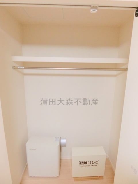 めぞん梅の里の収納|洋室4.8帖の収納　クローゼット