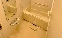 ラ・クールさいたまの浴室