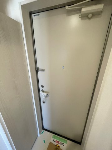ノワール指扇の玄関
