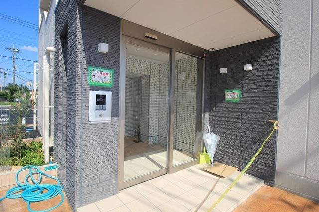 【エントランス】 | サンパレス小山