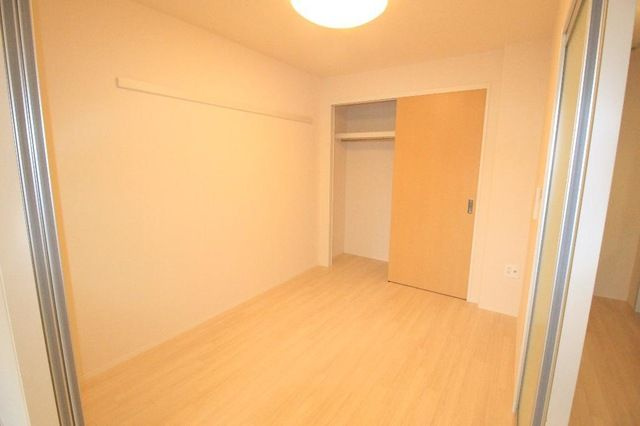 【寝室】 | サンパレス小山