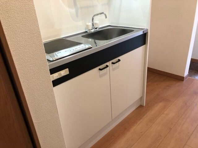 リーヴァ・フォレスタBのキッチン