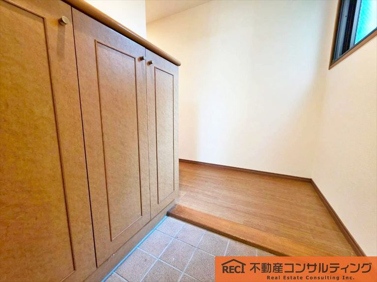 ステイツ苦楽園ガーデンヒルズの玄関