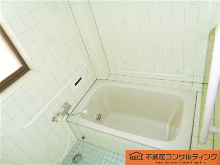 神戸市東灘区本庄町1丁目　中古戸建の浴室
