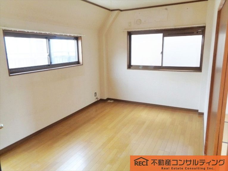 神戸市東灘区本庄町1丁目　中古戸建の寝室