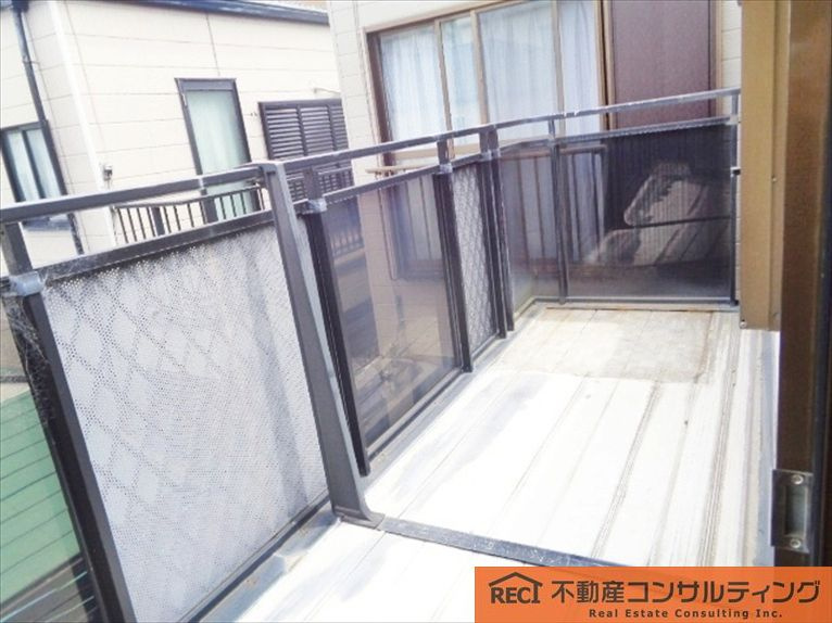 神戸市東灘区本庄町1丁目　中古戸建のバルコニー