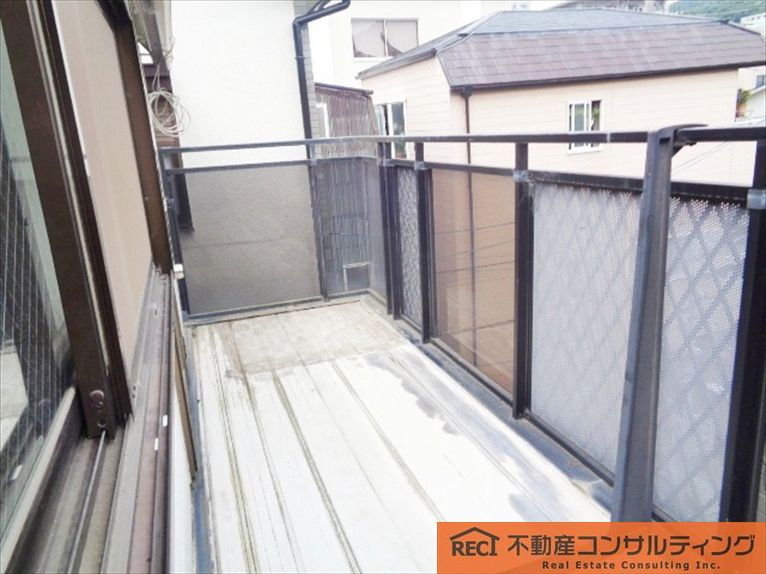 神戸市東灘区本庄町1丁目　中古戸建のバルコニー