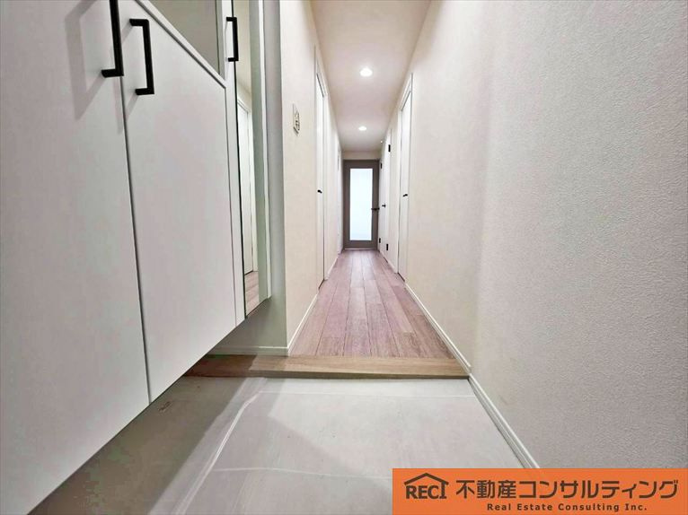 藤和六甲桜ヶ丘ホームズの玄関