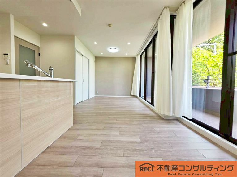 藤和六甲桜ヶ丘ホームズの居間・リビング