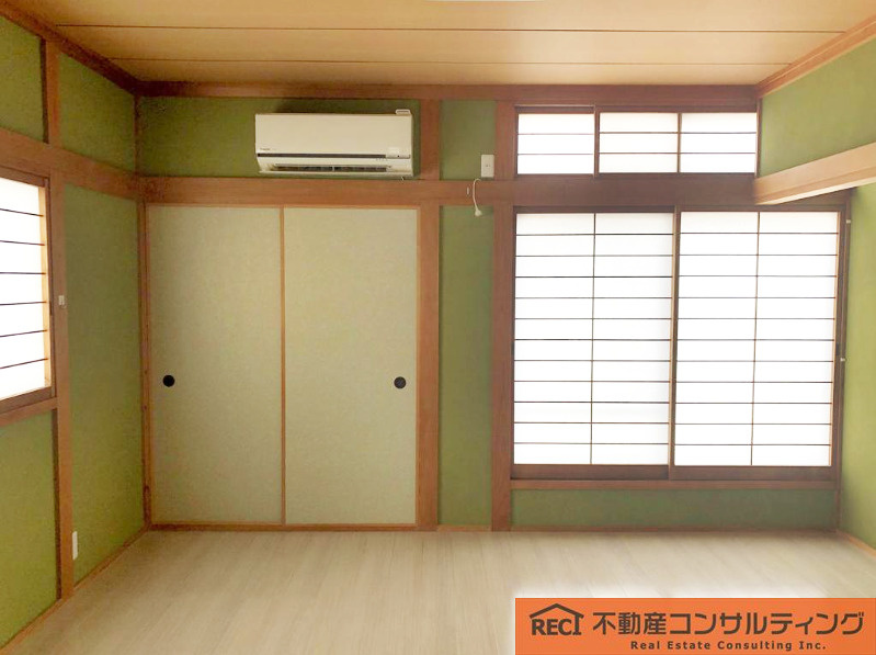西宮市小松南町1丁目　中古戸建の寝室