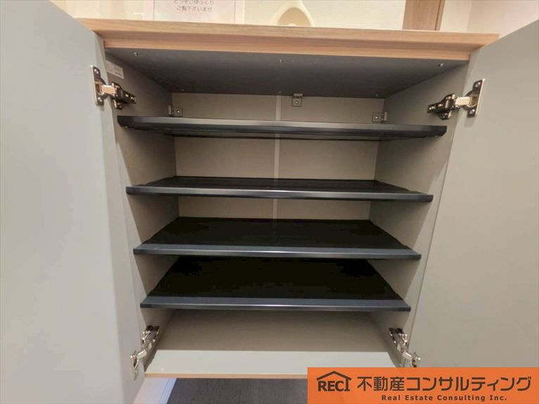 ワコーレステラ魚崎北町の収納