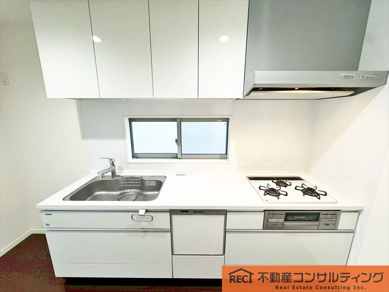 神戸市東灘区魚崎北町8丁目 中古戸建のキッチン|モダンな外観のおしゃれな中古戸建♪
