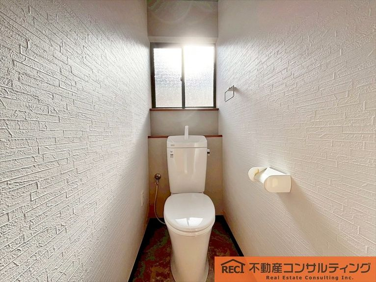 神戸市東灘区鴨子ヶ原2丁目　中古戸建のトイレ