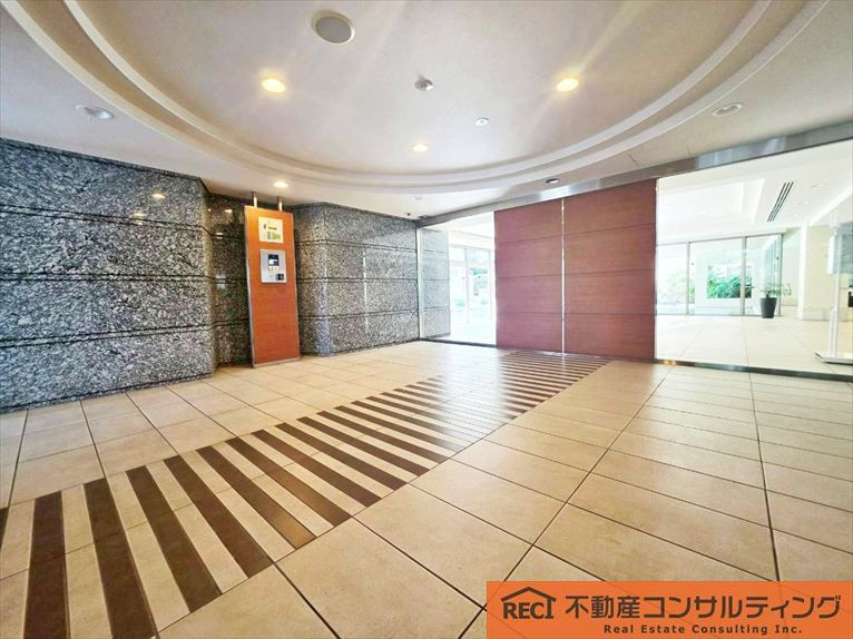 グレイスビュー六甲山手のエントランス