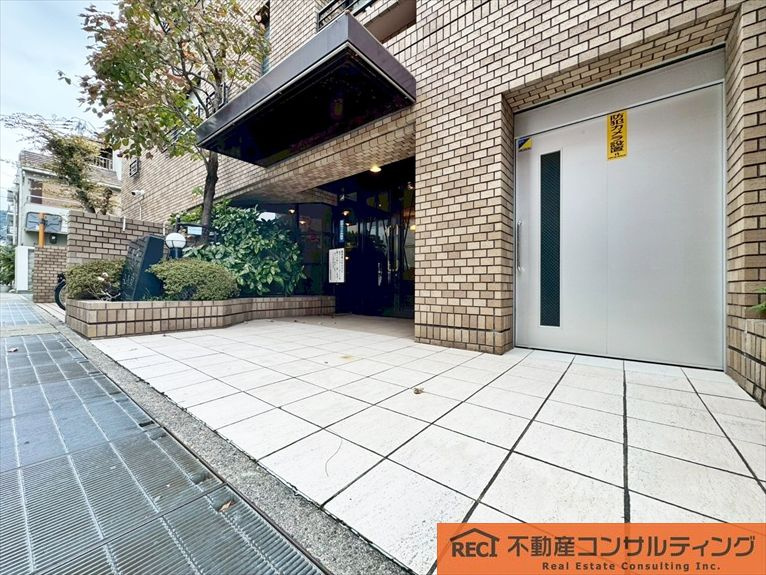 ルネ本山南