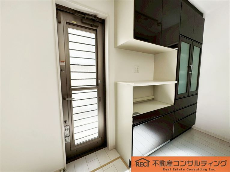 西宮市苦楽園四番町　中古戸建のキッチン