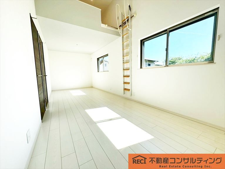西宮市苦楽園四番町　中古戸建の子供部屋