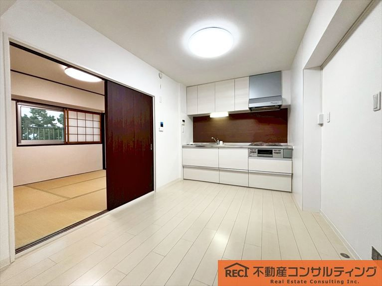 コープ甲子園の居間・リビング