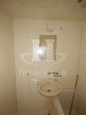【洗面所】 | Quenel栄町 | 脱衣スペースもあります