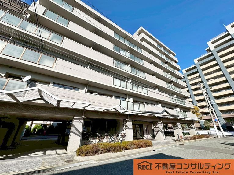 ファミール本山の周辺