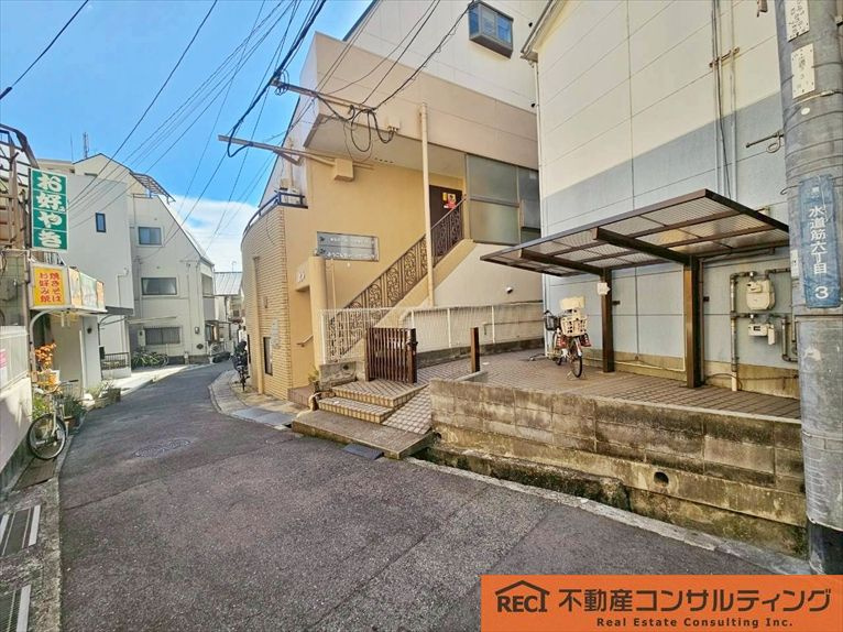 神戸市灘区水道筋6丁目　中古戸建の前面道路含む現地写真