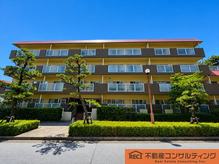 住吉川ハイツの外観