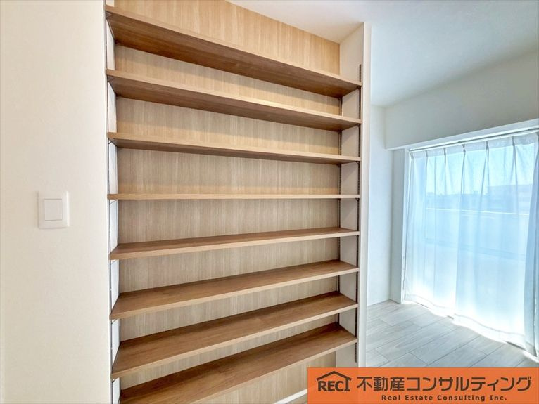 日商岩井上甲子園マンションの収納