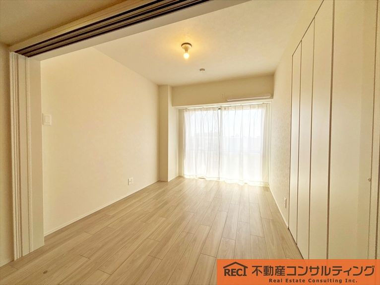 日商岩井上甲子園マンションの寝室