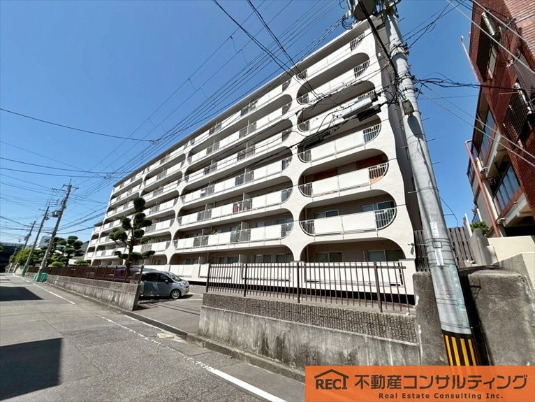 日商岩井上甲子園マンションの外観