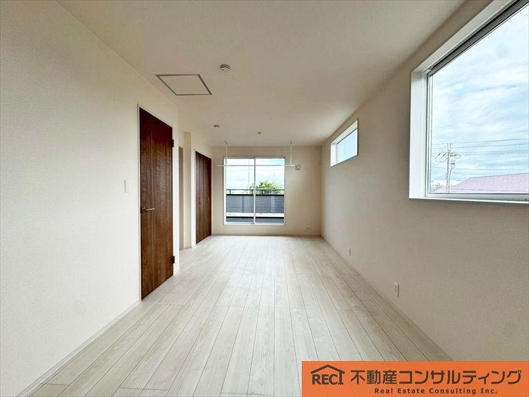 西宮市上田東町　新築戸建　1号棟の内装