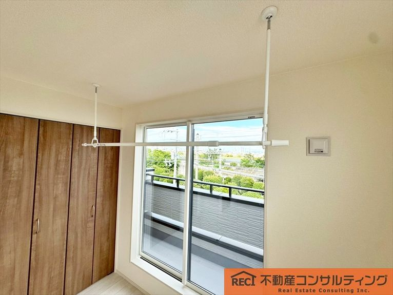 西宮市上田東町　新築戸建　1号棟の内装