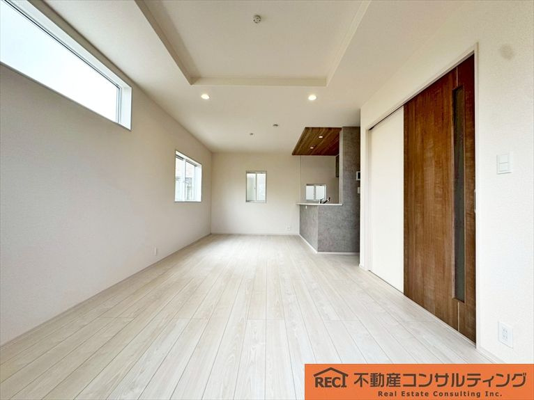 西宮市上田東町　新築戸建　1号棟の洋室