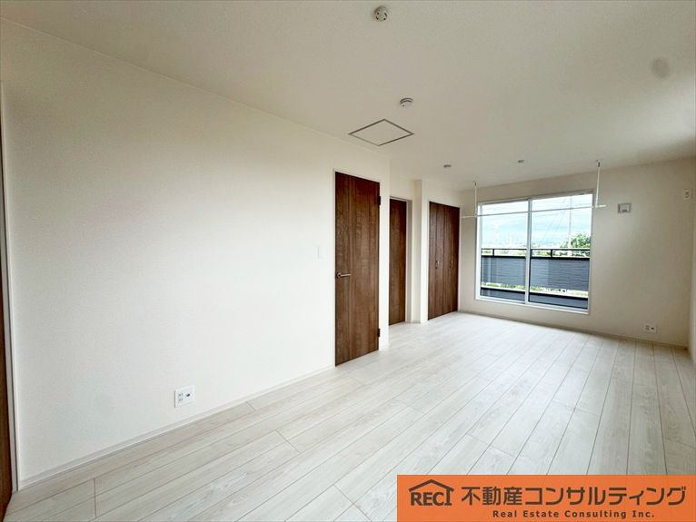 西宮市上田東町　新築戸建　1号棟の内装