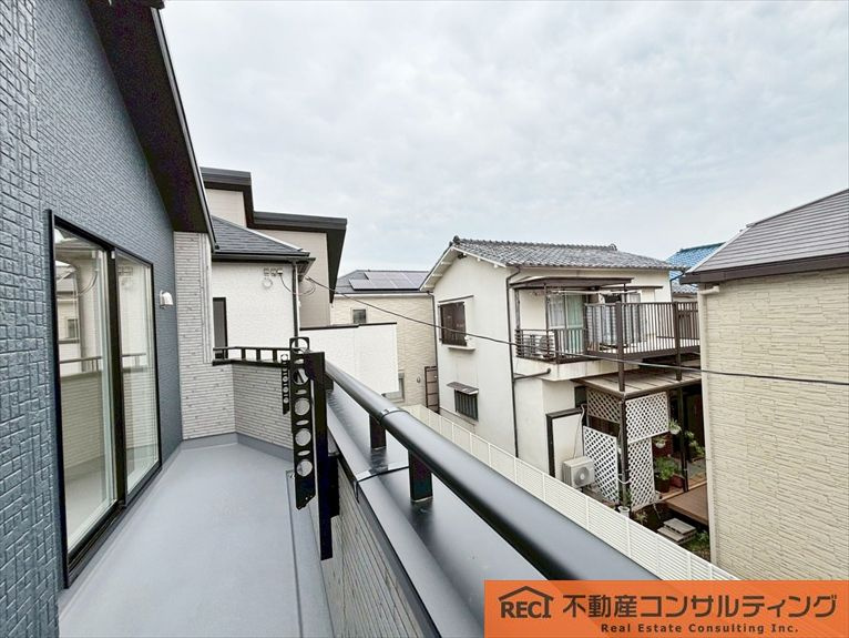 西宮市浜甲子園2丁目　新築戸建　1号棟のバルコニー