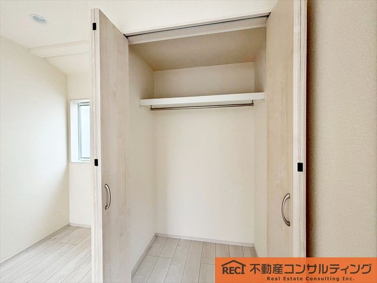 西宮市浜甲子園2丁目　新築戸建　1号棟の収納