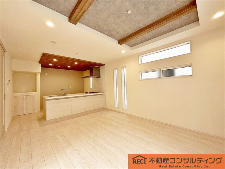 西宮市浜甲子園2丁目　新築戸建　1号棟の内装|広々とした４LDK