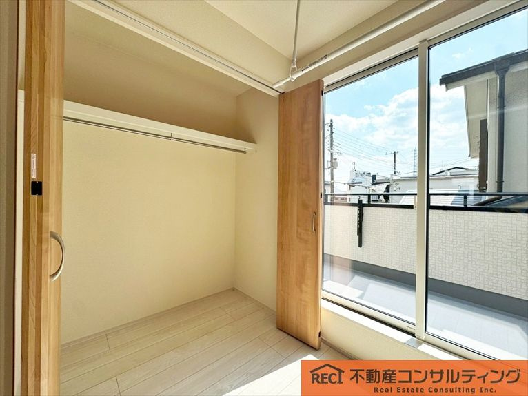 西宮市東鳴尾町2丁目　新築戸建の収納