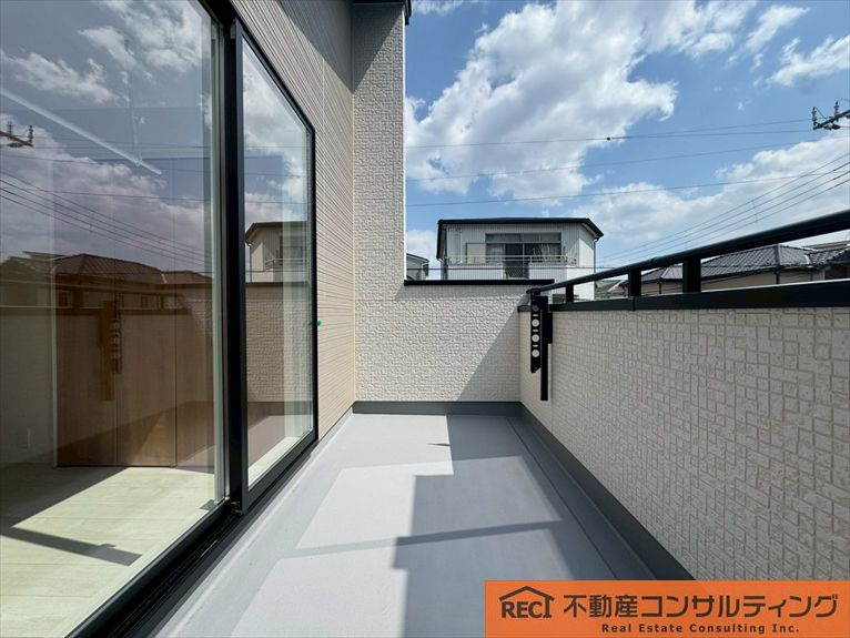 西宮市東鳴尾町2丁目　新築戸建のバルコニー