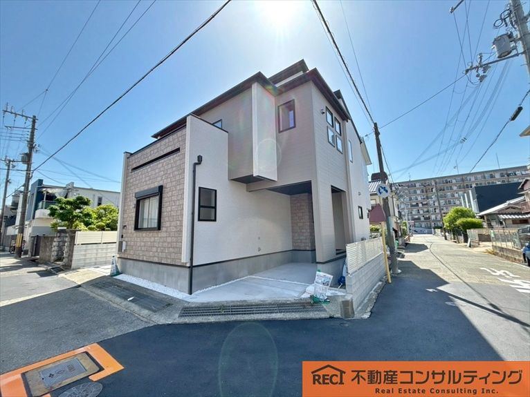 西宮市東鳴尾町2丁目　新築戸建の外観