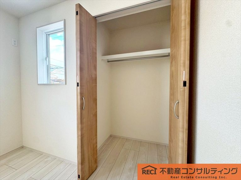 西宮市東鳴尾町2丁目　新築戸建の収納
