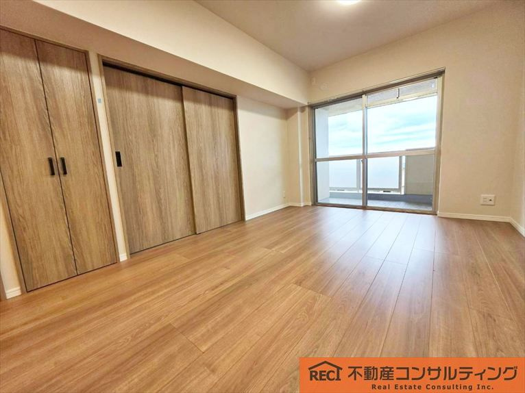 夙川ビューハイツB棟の洋室