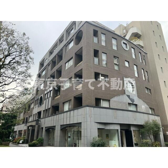 パレスサイド三番町の外観