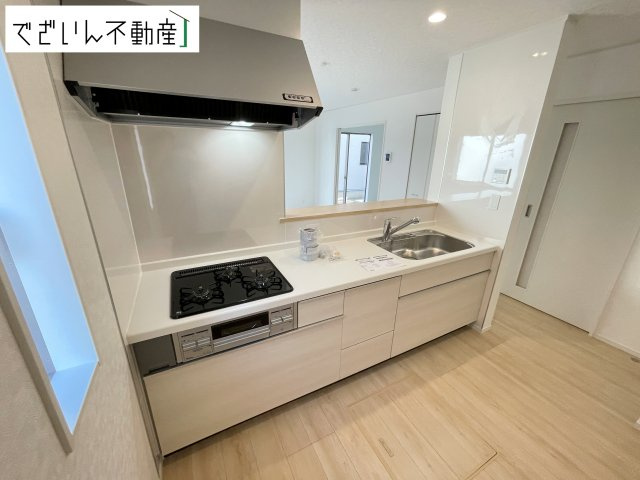 【キッチン】 | Cradle garden鴻巣市筑波第5 Ⅱ期 新築住宅 | ≪2号棟≫
現地(2026年9月撮影)