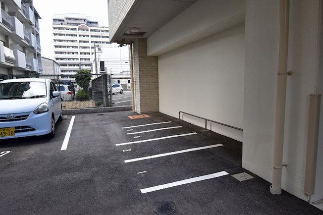 【駐車場】ファーストステージ江坂パークサイド