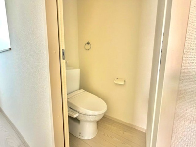 【トイレ】 | 南向陽町１丁　新築一戸建 | トイレ１階と２階の２ヶ所あります！忙しい朝や家族の多いご家庭も安心ですね♪