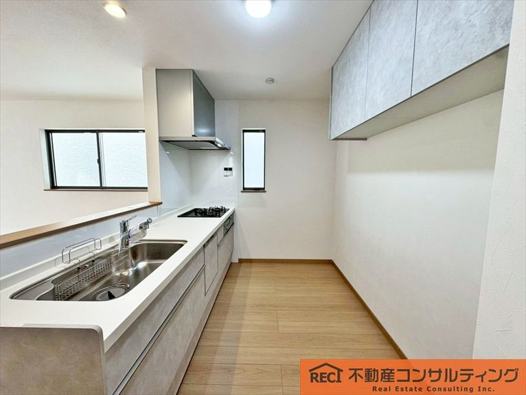 西宮市笠屋町　新築戸建　A号地のキッチン