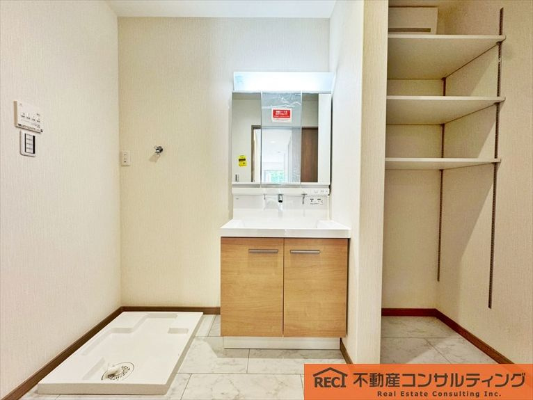西宮市笠屋町　新築戸建　A号地の洗面所