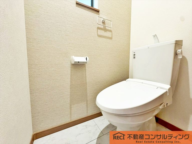 西宮市笠屋町　新築戸建　A号地のトイレ